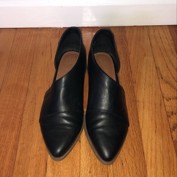 Cut out shoes - Picture 4 of 4